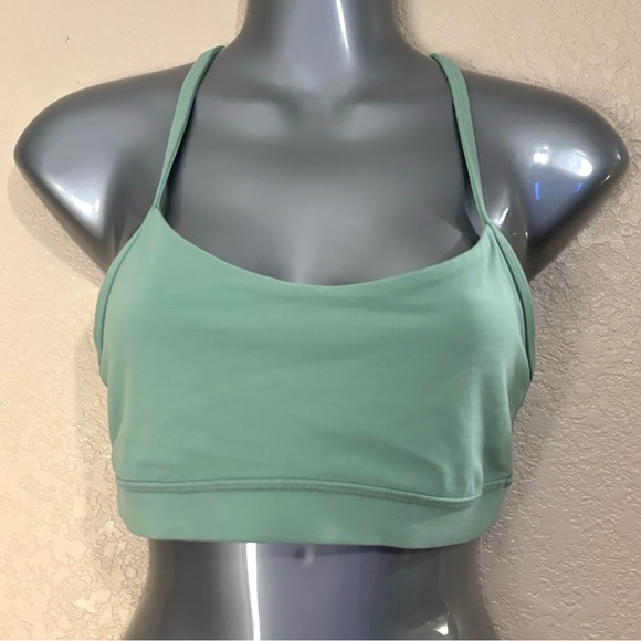 Lululemon Flow Y Nulu Light Support Bra Size 8 Pale Geen Cup Size A B C Yoga - Picture 2 of 6